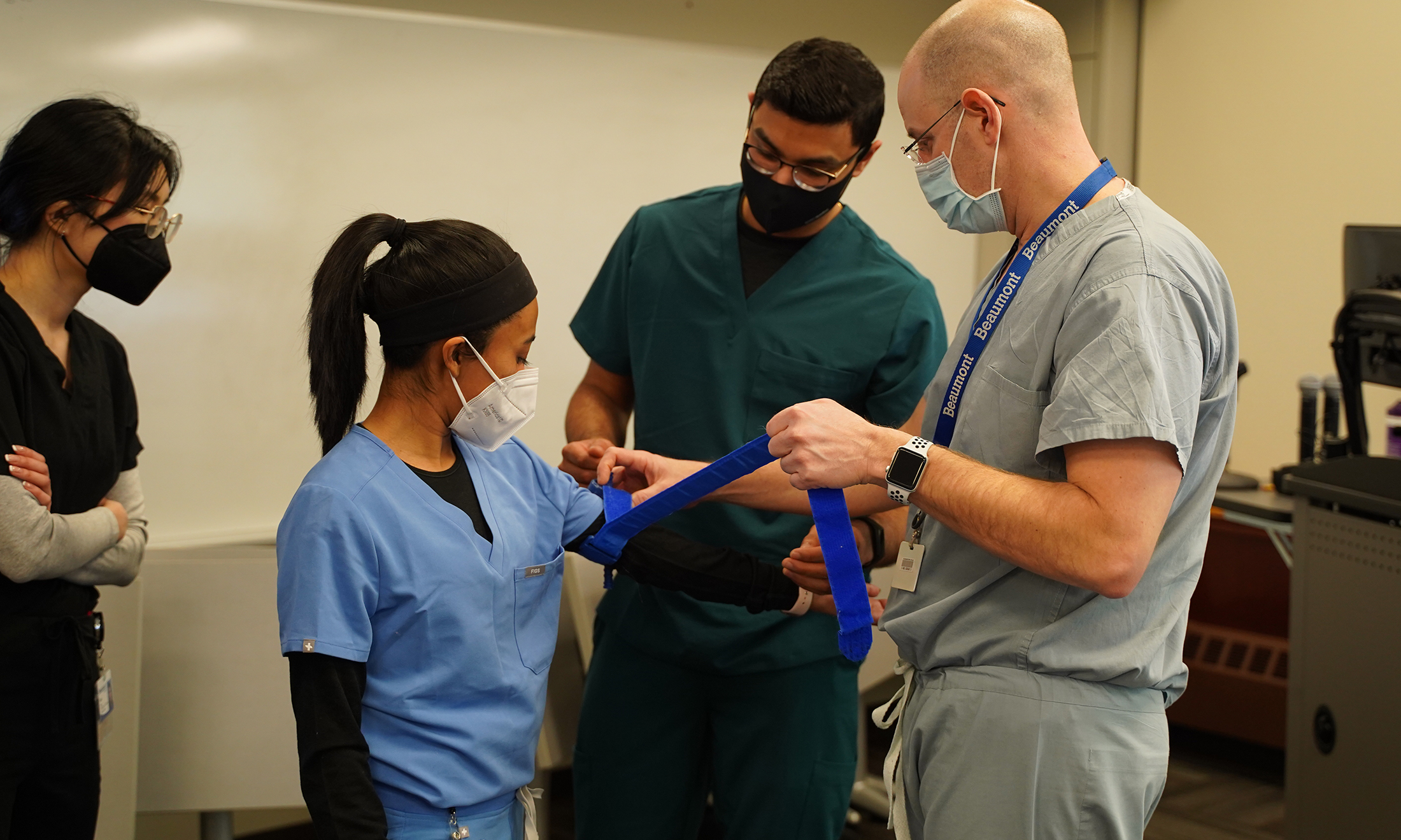 OUWB student organization hosts Stop the Bleed event at Beaumont